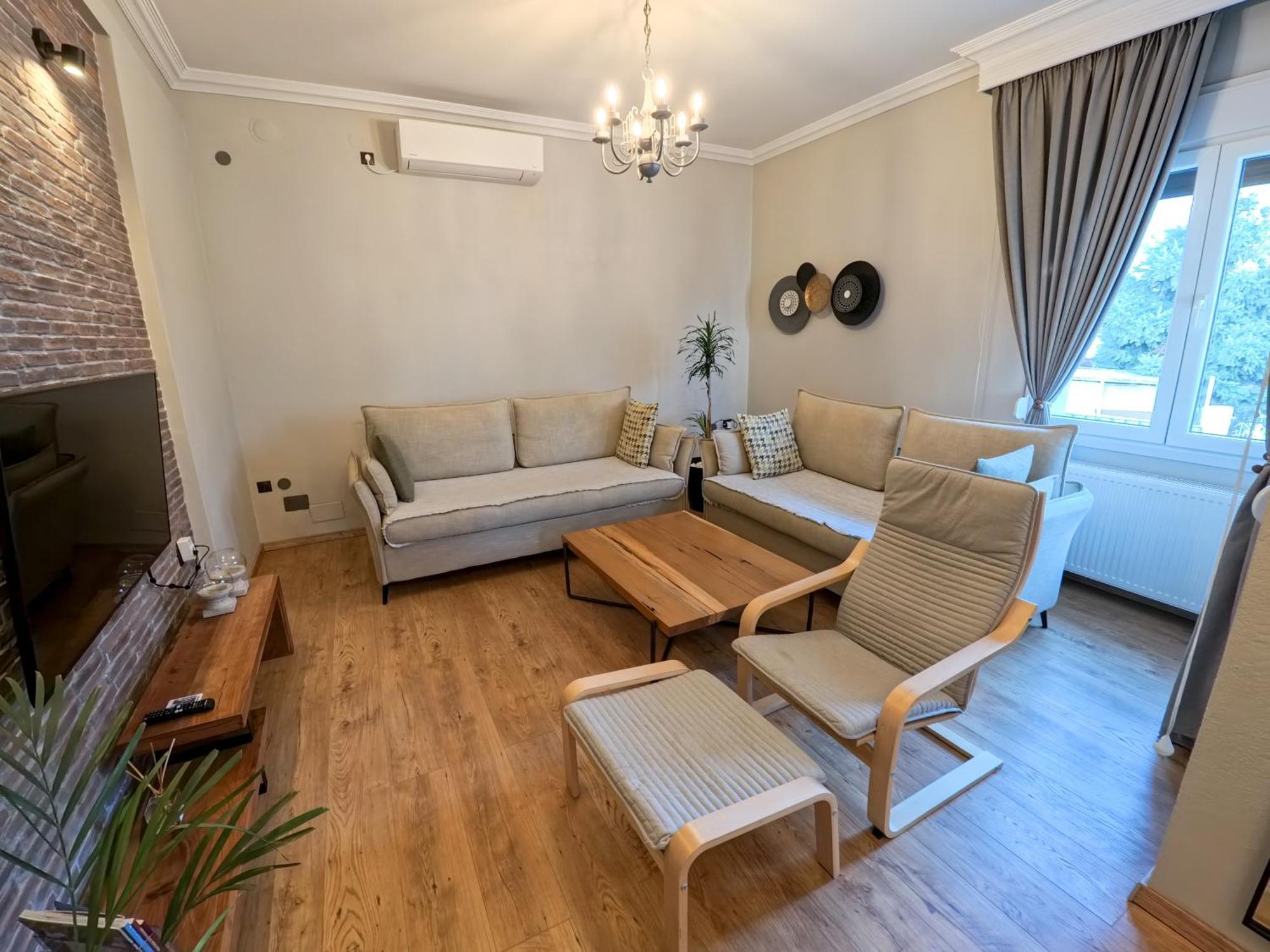 Living Life Apartment Комотіні Екстер'єр фото